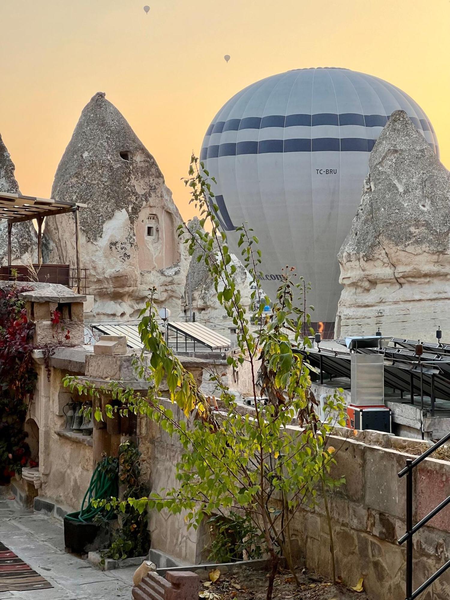 Naraca Cave House Bed & Breakfast Goreme Exterior photo